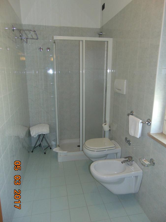 Hotel Mazzocchetti Чита' Сант'Анджело Екстериор снимка