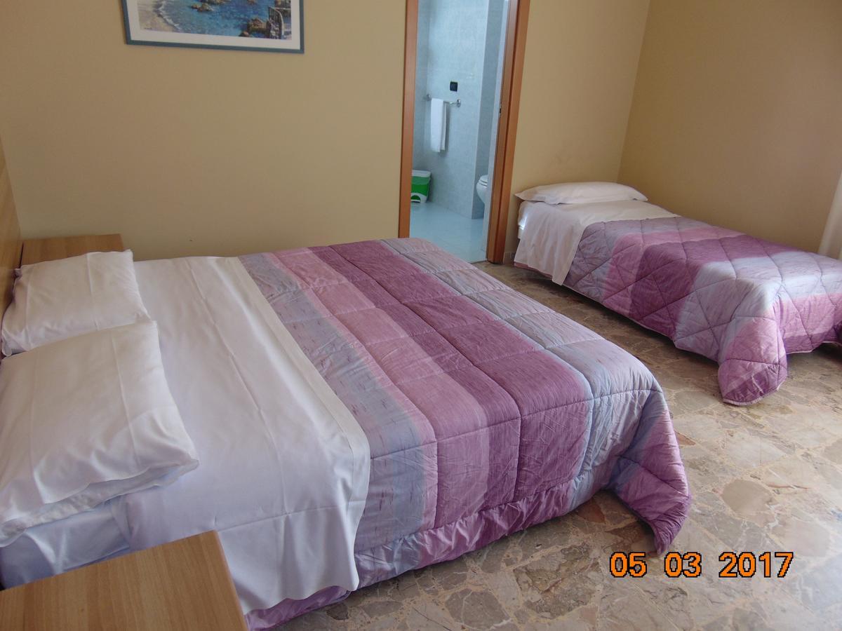Hotel Mazzocchetti Чита' Сант'Анджело Екстериор снимка