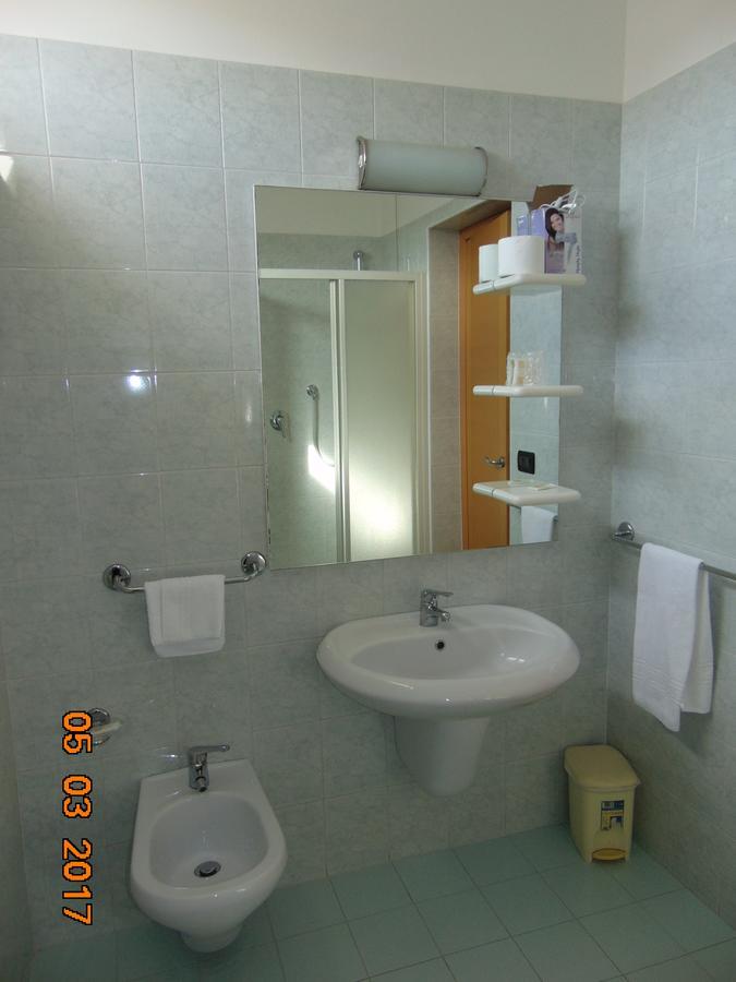Hotel Mazzocchetti Чита' Сант'Анджело Екстериор снимка