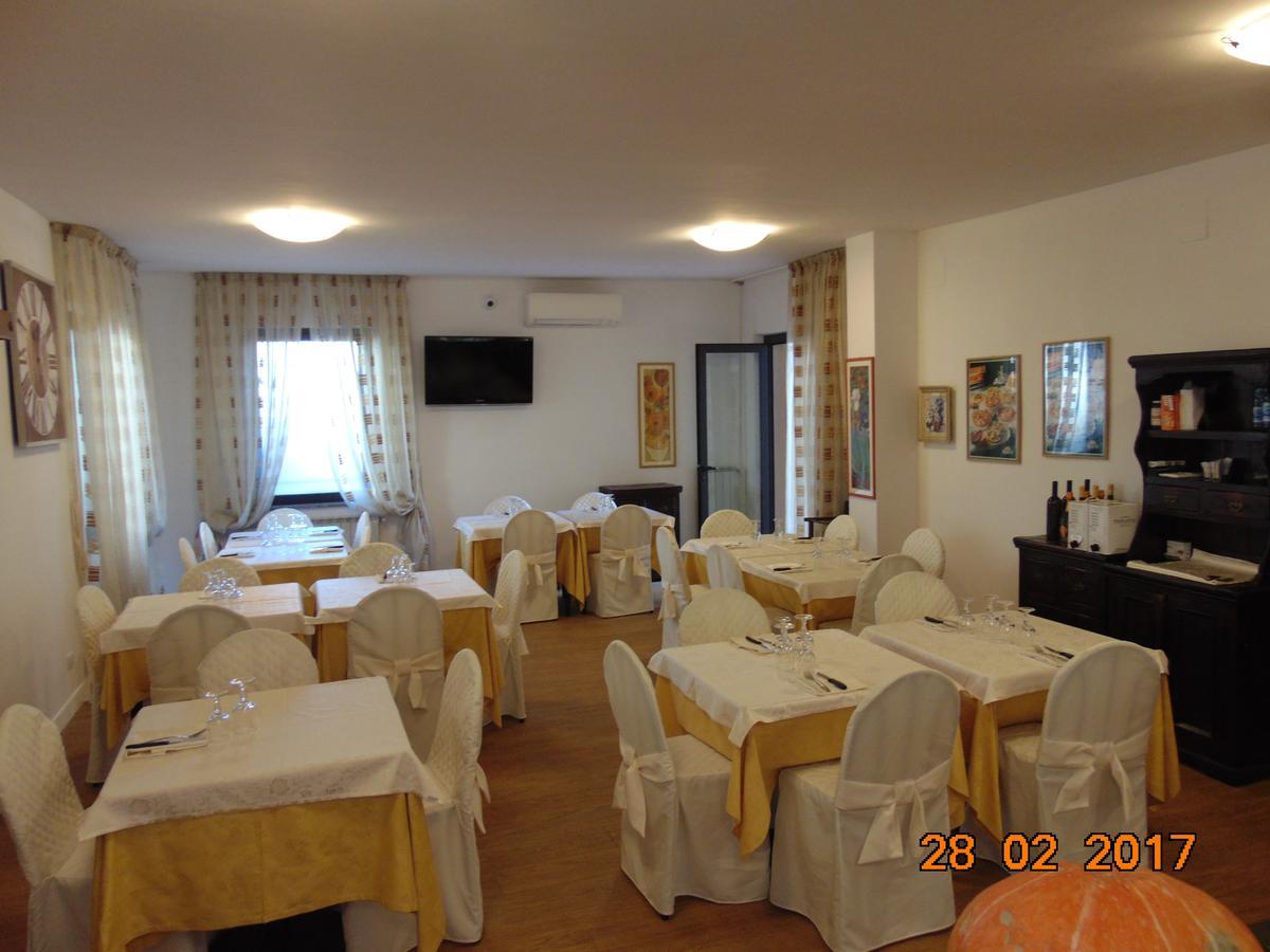 Hotel Mazzocchetti Чита' Сант'Анджело Екстериор снимка