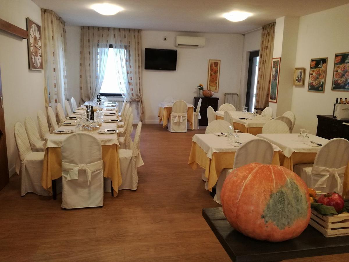 Hotel Mazzocchetti Чита' Сант'Анджело Екстериор снимка